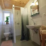 Eden Apartment *