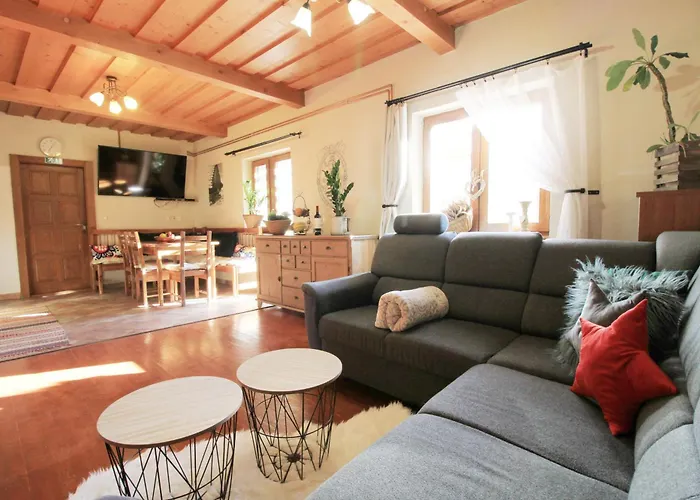 アパート Eden ブレズノ